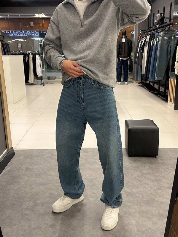Джинсы из плотного денима