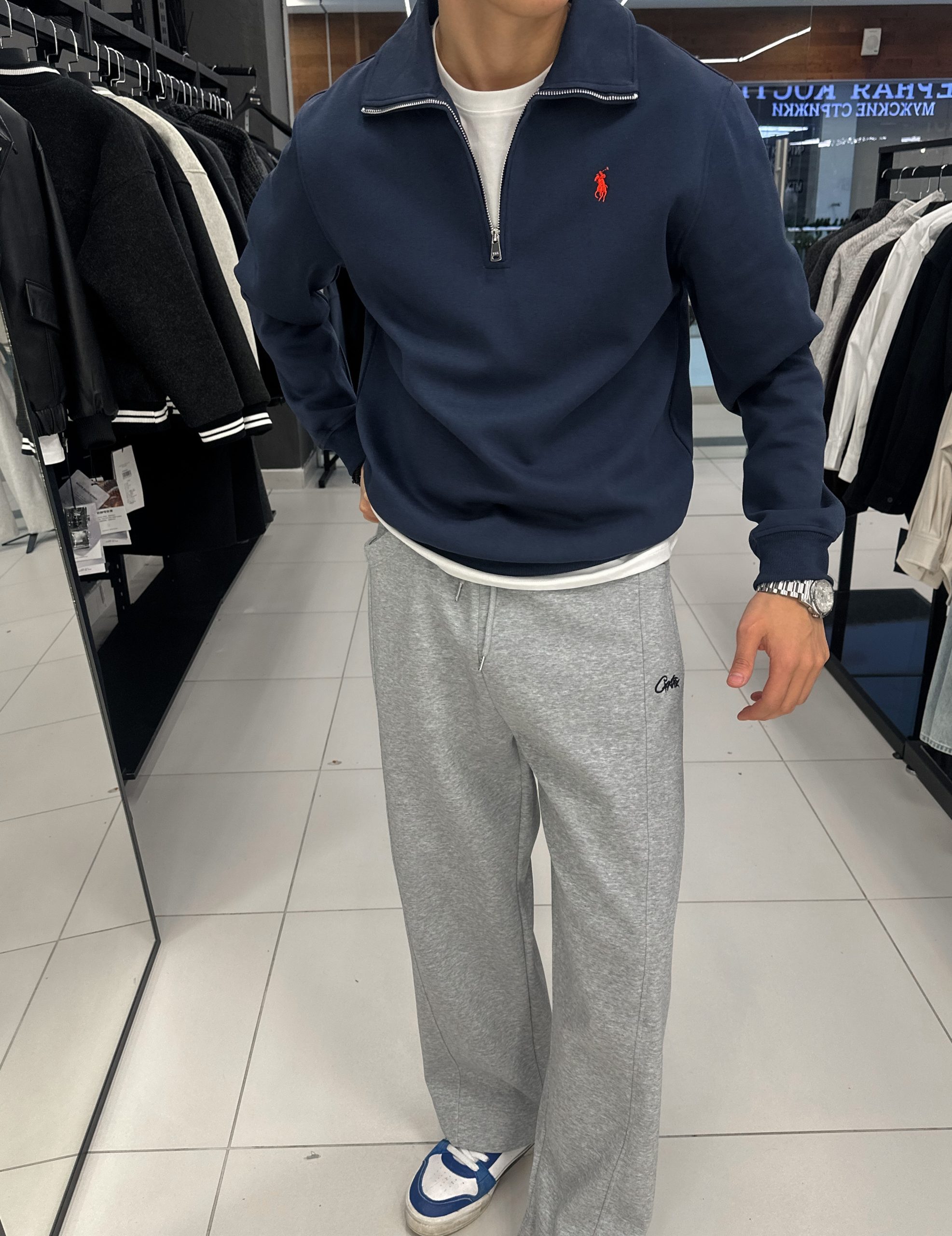 Полузамок Ralph