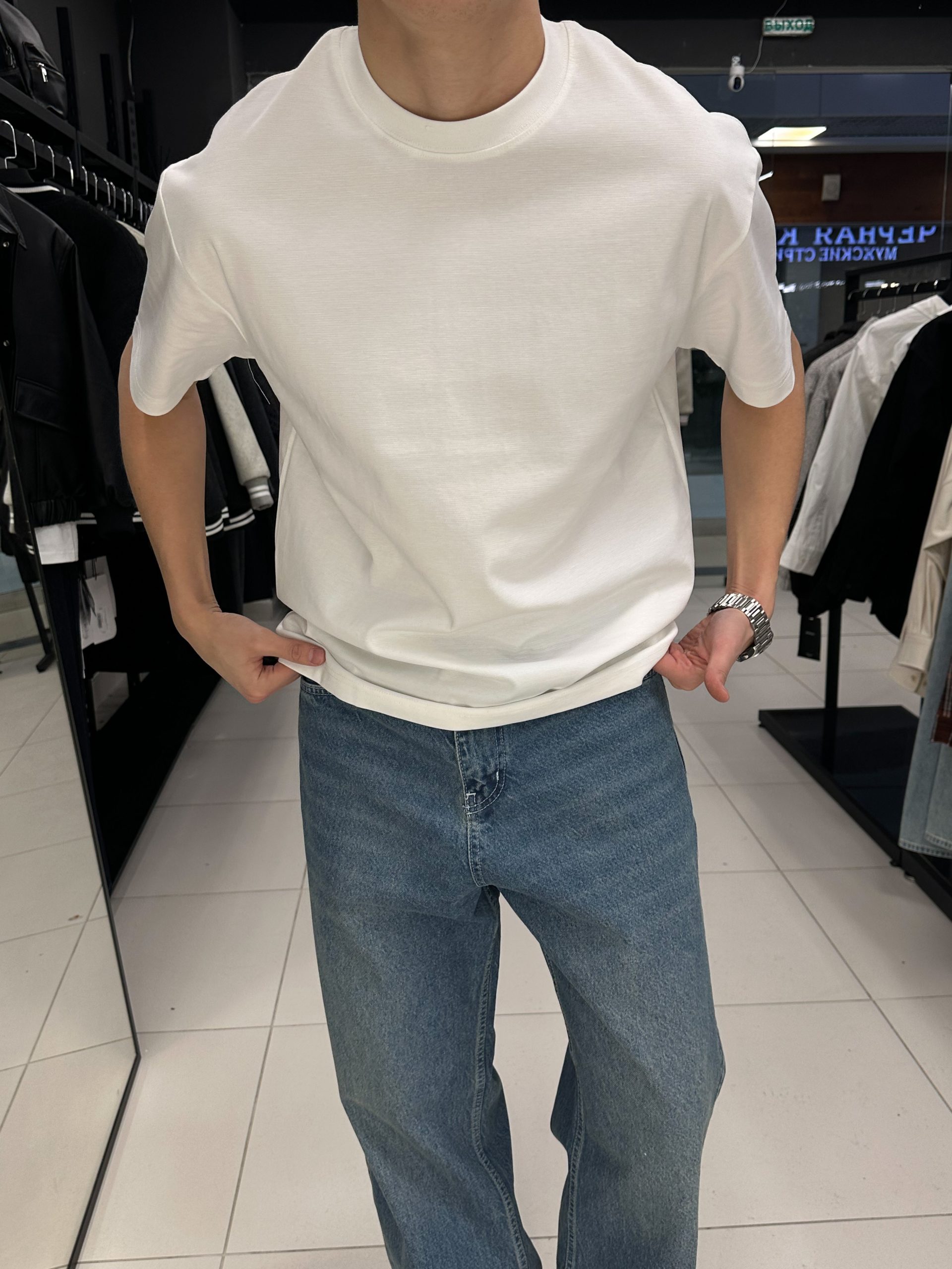 Белая базовая футболка lankins