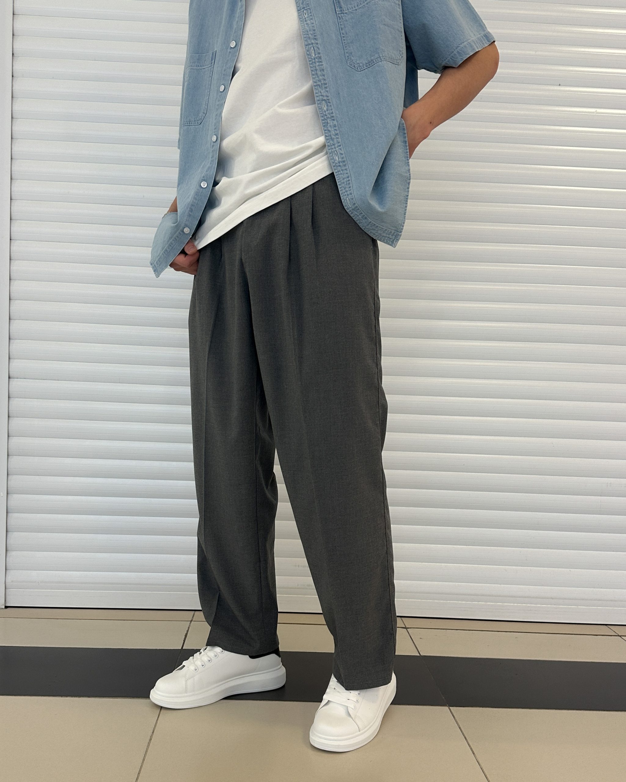 Серые брюки оверсайз