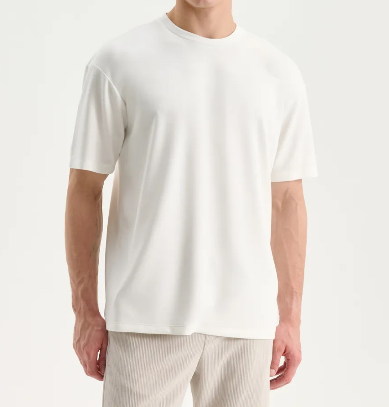 Белая футболка soft touch