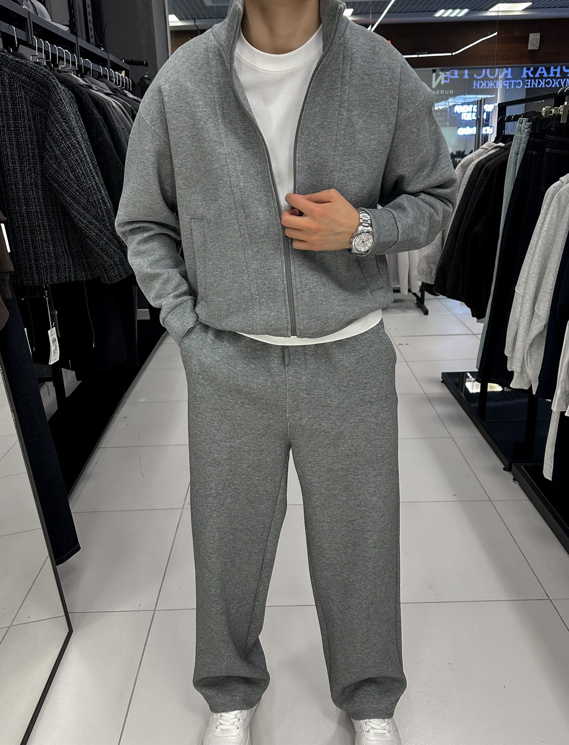 Серые брюки THE Q (2)