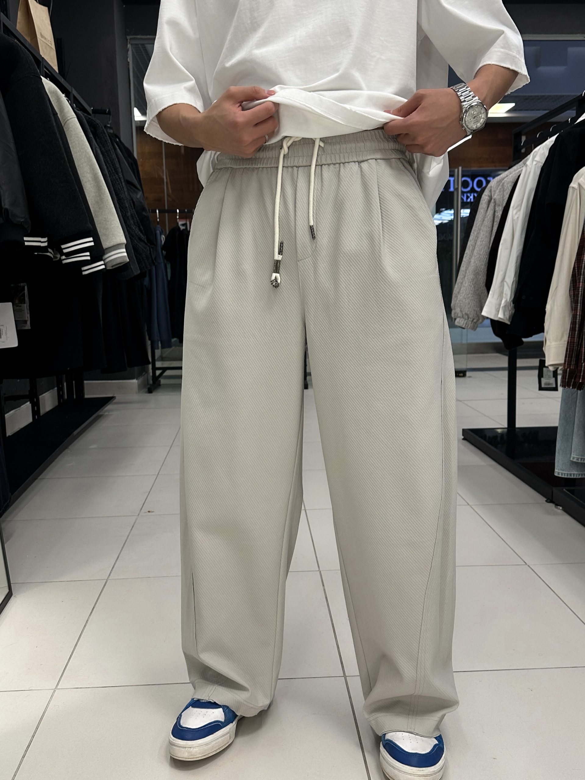 Брюки светлые GC brand oversize