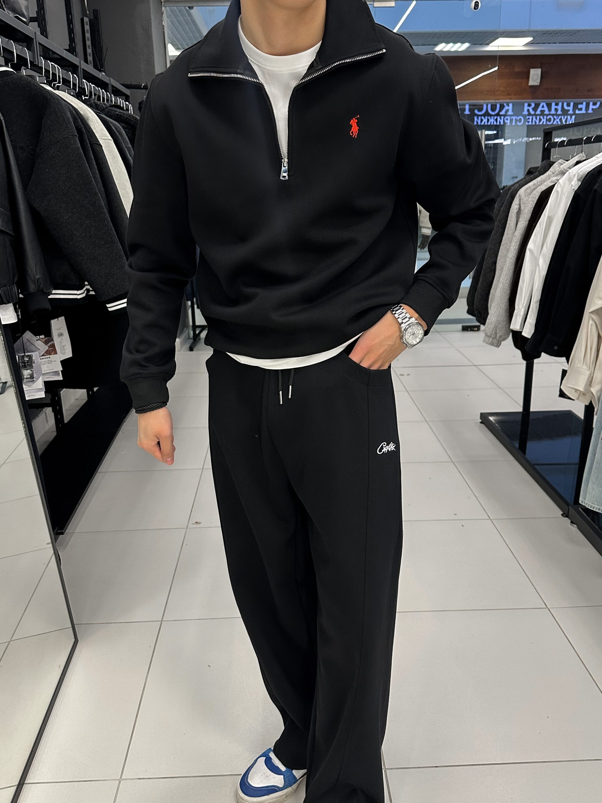 Полузамок Ralph