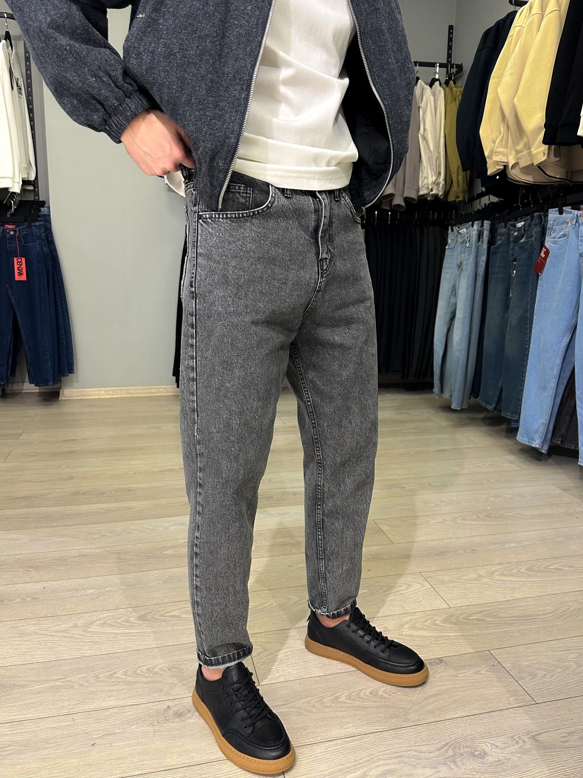 Джинсы бананы Levi’s  серый