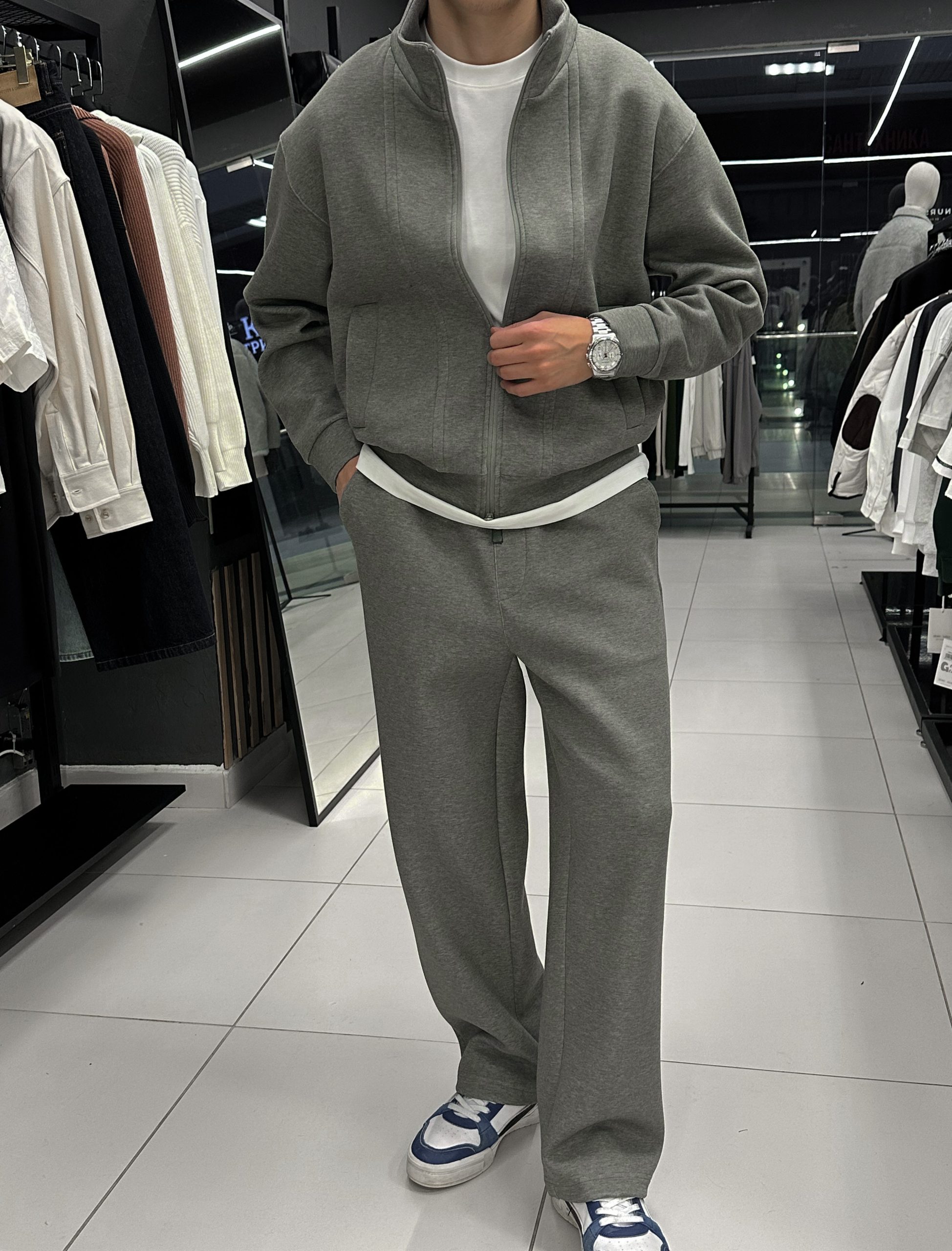 Костюмы на каждый день.