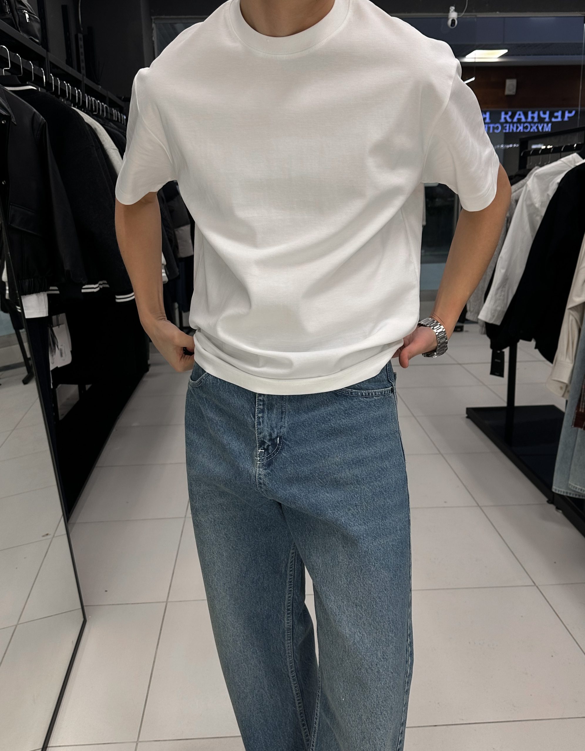 Белая базовая футболка lankins