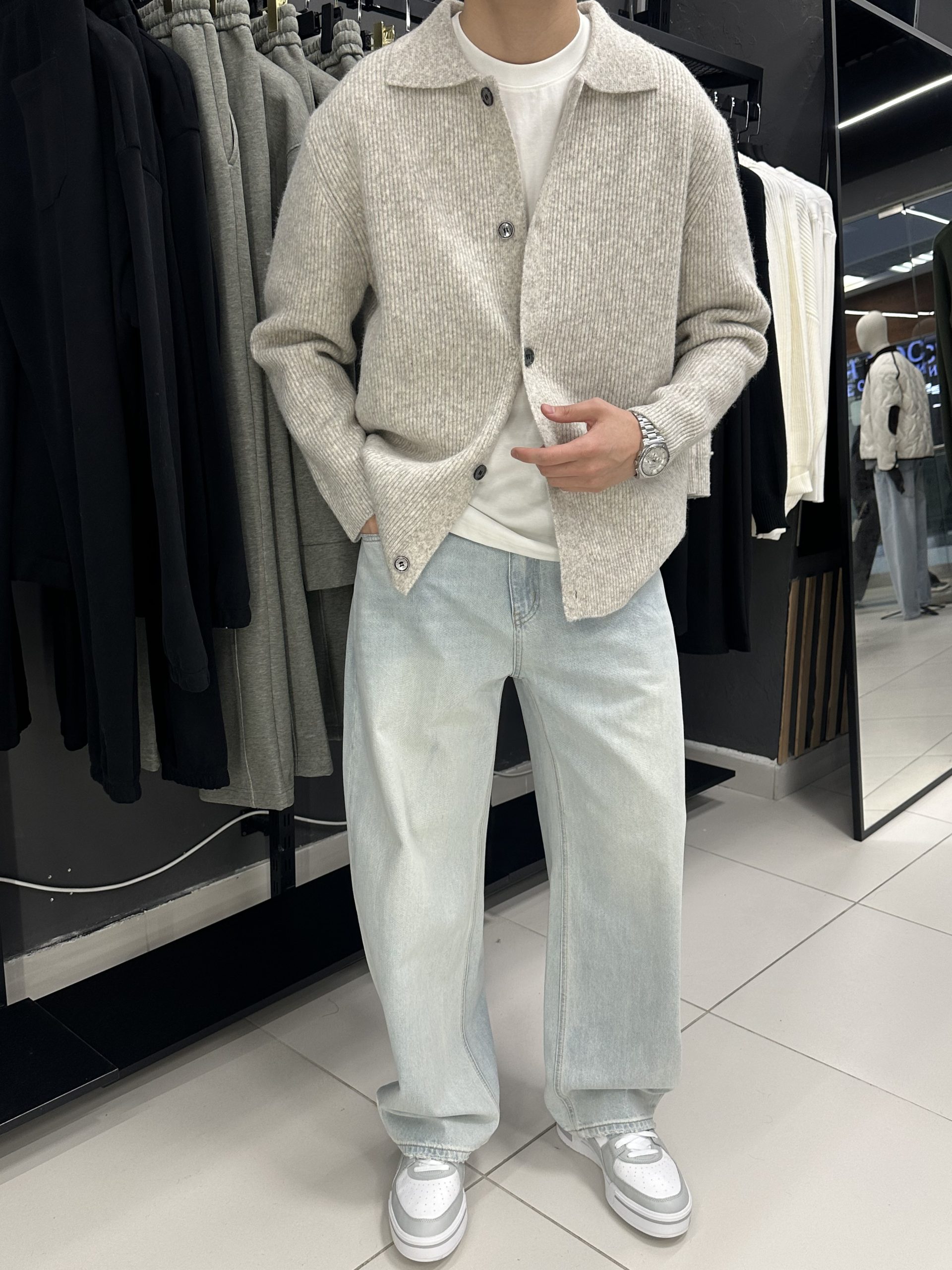 Кардиган на пуговице бежевый