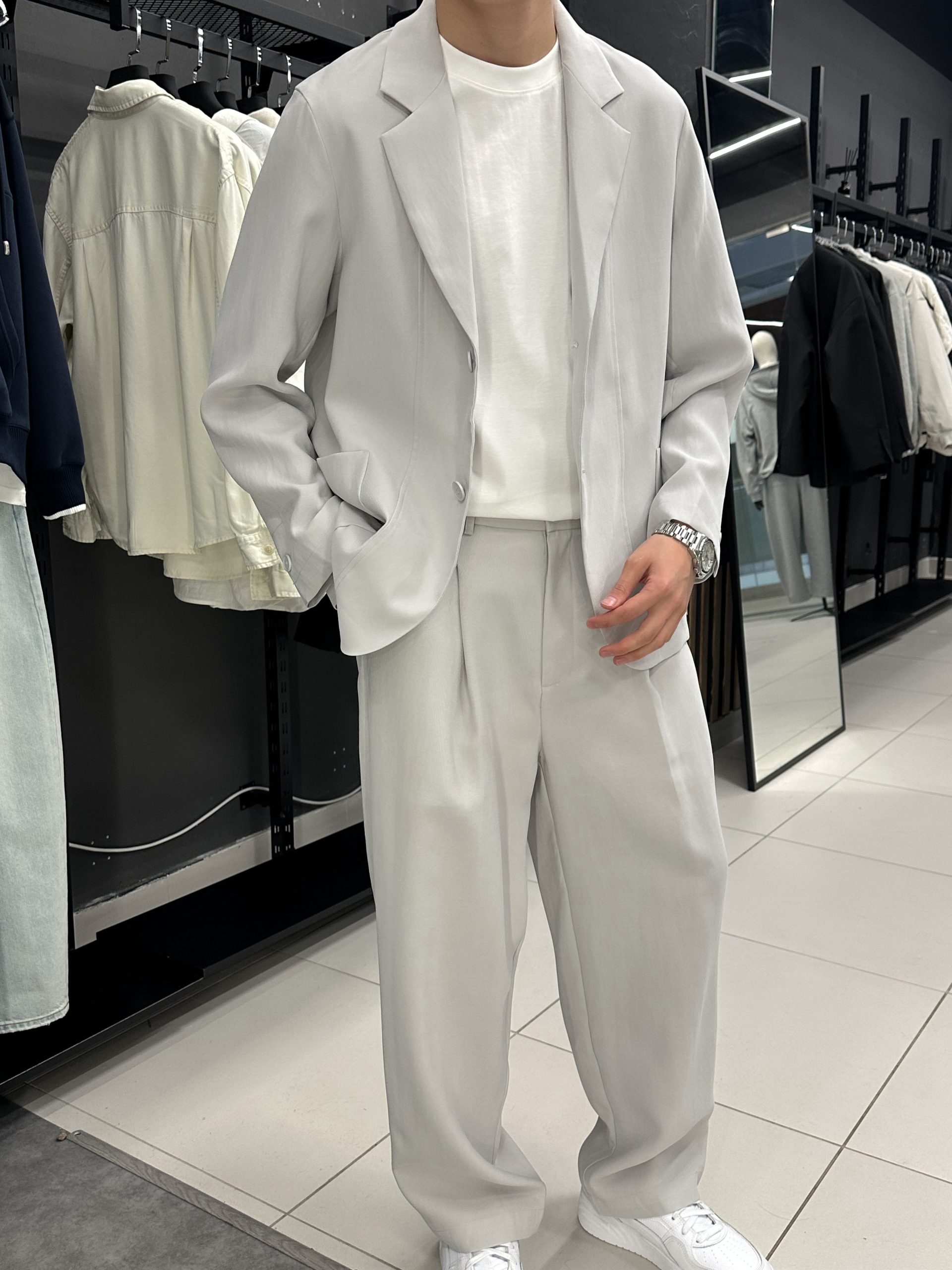 Костюм классика 05021 светлый