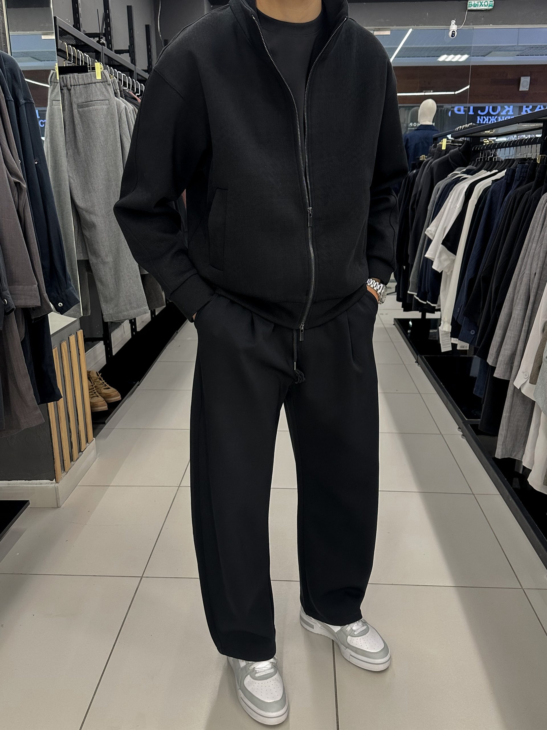 Черная зипка   THE Q